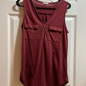 Burgundy Tank Top 💜